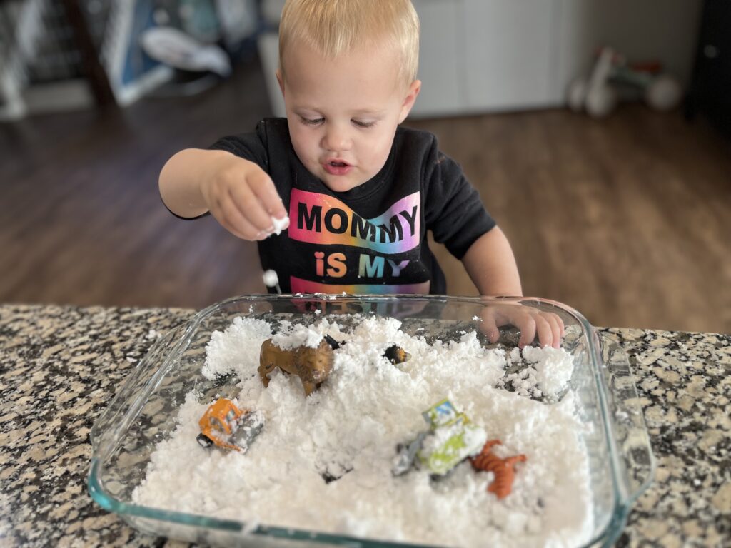 Snow sensory bin